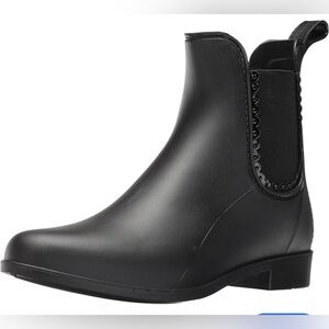 Jack Rogers Black Rubber Sallie Ankle Rain Boot. Size 9.